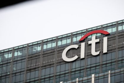 In lawsuit, dealer alleges Citi dealer sexually harassed her for years