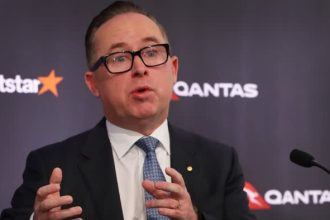 Qantas slashes former boss Joyce’s exit pay